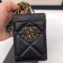 Chanelレディースレザーカードバッグブランドパロディ シャネル 紛失防止カード収納バッグ おしゃれストラップ付き携帯便利カードバッグ