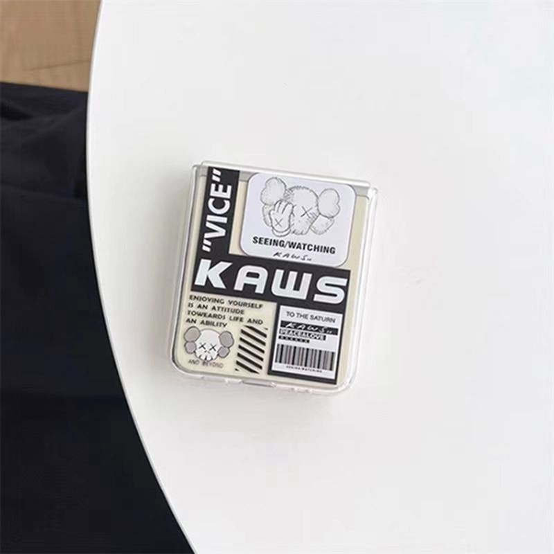 Kaws カウズgalaxy zflip4 5ケースブランド
