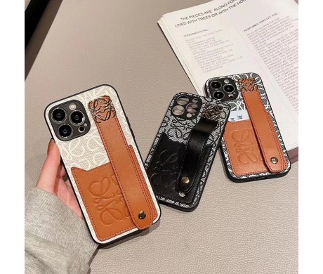 ブランドロエベiphone13ケースとシャネルGalaxy Zflip3ケースとairpods 3ケース人気