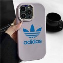 Adidas アディダスiphone14 16 pro 15 plusケースブランドカード入れ韓国風iphone16/14/13/15pro maxケースレディース斜め掛けハイブランドアイフォン16 15 14ケーストランク型ブランド携帯ケースiphone 16 15 pro max 14pro/13 pro maxケース手帳型