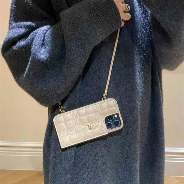 Burberry バーバリーiphone14 16 pro 15 plus 16eケースブランドカード入れハイブランドiphone14pro/16e 15plusカバー人気アイフォン14pro max/16 15 proケースアイフォン16e 15/14/13/ 12 pro maxケースパロディー