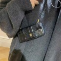 Burberry バーバリーiphone14 16 pro 15 plus 16eケースブランドカード入れハイブランドiphone14pro/16e 15plusカバー人気アイフォン14pro max/16 15 proケースアイフォン16e 15/14/13/ 12 pro maxケースパロディー