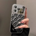 Burberry バーバリーハイブランドiphone 17/16pro/17e 15plusカバー人気アイフォン17pro max/16 15 proケースハイブランドアイフォン17e 16 15 14 ケーストランク型ブランド携帯ケースiphone17 16e 16 15 pro max 14plus/13 pro maxケース手帳型