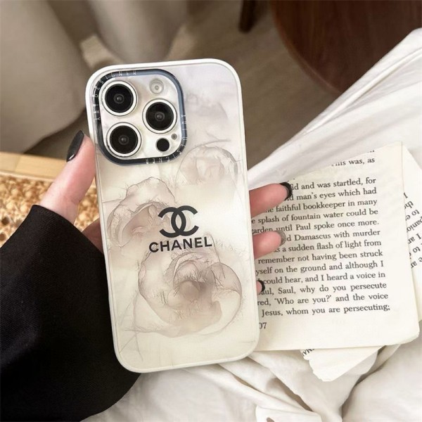 Chanel シャネルiphone17 14 16 pro 15 plus 16eケースブランドカード入れ韓国風 シャネルiphone16/14/13/15 17pro maxケースレディース 斜め掛け iphone15 plus14 16 17pro max 16eケース ブランドコピー メンズ ハイブランドChanelアイフォン16 15 14  16eケーストランク型