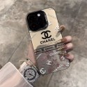 Chanel シャネルiphone17 14 16 pro 15 plus 16eケースブランドカード入れ シャネルiphone15 plus14 16 17pro max 16eケースブランドコピーメンズ Chanel アイフォン16e 15/14/13/ 12 pro maxケースパロディーブランド携帯ケースiphone 16 15 pro max 14plus/13 pro maxケース手帳型