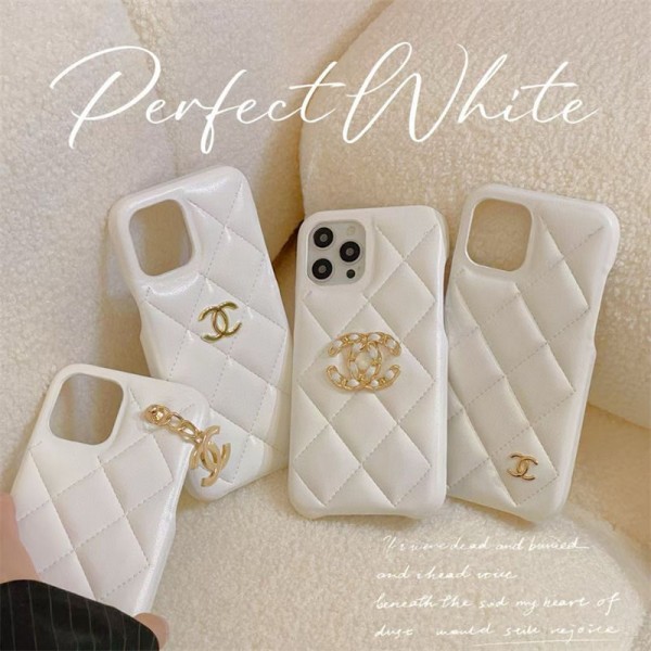 Chanel シャネルiphone17 14 16 pro 15 plus 16eケースブランドカード入れハイブランドiphone16pro/17 15plusカバー Chanel アイフォン16e 15/14/13/ 12 pro maxケースパロディーブランド携帯ケースiphon17 16e 16 15 pro max 14plus/13 pro maxケース手帳型