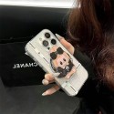 Chanel シャネルiphone17 14 16 pro 15 plus 16eケースハイブランドiphone16pro/17 15plusカバーシャネルiphone15 plus14 16 17pro max 16eケースブランドコピーメンズアイフォン16e 15/14/13/ 12 pro maxケースパロディー