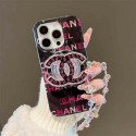 Chanel シャネルハイブランドiphone16pro/17 15plusカバー韓国風iphone16/14/13/15 17pro maxケースレディース斜め掛け Chanel アイフォン16e 15/14/13/ 12 pro maxケースパロディーハイブランドアイフォン17 16 15 14  16eケーストランク型