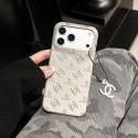 Chanel シャネルハイブランドiphone16pro/17 15plusカバーiphone15 plus 14 16 17pro max 16eケースブランドコピーメンズアイフォン17 pro 16e 15/14/13/ 12 pro maxケースパロディーハイブランドアイフォン17 air 16 15 14 ケーストランク型