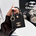 Chanel シャネルハイブランドairpods ultra pro3 4 3 2 5ケースairpods 3 4 pro2 pro3 ultra maxケースハイブランドコピーハイブランドエアーポッズプロ3 3 4 5ultraケースジャケットファッションブランドAirpods Pro3/Pro2 5ultra maxケース