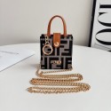 Fendi フェンディブランドairpods 5 pro3 pro2 4 3ケースairpods pro2 5 4 3 2 1ケースブランドメンズハイブランドエアーポッズプロ3 3 4 5ケースジャケットファッションブランドAirpods Pro3/Pro2 5 4ケース