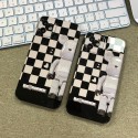 Bearbrickブランドiphone13proケースファッション碁盤縞iphone13/13pro maxケース立体キャラクター柄iphone12/12pro/12pro maxカバー耐衝撃iphone11/11pro maxケース