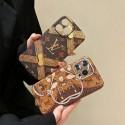 Lv ルイヴィトンiphone14 16 pro 15 plus 16eケースブランドカード入れハイブランドiphone14pro/16e 15plusカバーiphone15 plus14 16 pro max 16eケースブランドコピーメンズアイフォン16e 15/14/13/ 12 pro maxケースパロディー