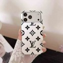 Lv ルイヴィトン人気アイフォン18 17pro max/16 15 proケースiphone15 plus 18 16 17pro max 16eケースブランドコピーメンズハイブランドアイフォン18pro max 17e 16 15 14 ケーストランク型ブランド携帯ケースiphone18 17 16e 16 15 pro max 14plus/13 pro maxケース手帳型
