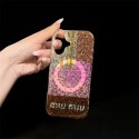 ミュウミュウ MiuMiu人気アイフォン17pro max/16 15 proケースiphone15 plus 14 16 17pro max 16eケースブランドコピーメンズアイフォン17 pro 16e 15/14/13/ 12 pro maxケースパロディーブランド携帯ケースiphone17 16e 16 15 pro max 14plus/13 pro maxケース手帳型