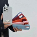 Prada プラダiphone14 16 pro 15 plus 16eケースブランドカード入れハイブランドiphone14pro/16e 15plusカバーiphone15 plus14 16 pro max 16eケースブランドコピーメンズアイフォン16e 15/14/13/ 12 pro maxケースパロディー