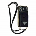 Prada プラダiphone air 17 pro max 14 16 pro 15 plus 16eケースブランドカード入れ韓国風iphone 16/14/13/15/ airケースレディース斜め掛けiphone15 plus 14 16 17pro max 16eケースブランドコピーメンズハイブランドアイフォン17e 16 15 14 ケーストランク型