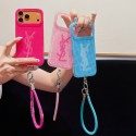 Ysl イブサンローラン人気アイフォン18 17pro max/16 15 proケースiphone15 plus 18 16 17pro max 16eケース イヴサンローランブランドコピーメンズアイフォン18 pro 17 pro 16e 15/14pro maxケースパロディーハイブランドアイフォン18pro max 17e 16 15 14 ケーストランク型