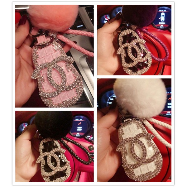 シャネル キーケースブランド Chanel キーホルダー キー収納バック キラキラ 贅沢風 ファション おしゃれ ポンポン付き レディース かわいい キー保護ケース