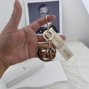 ブランドDIOR風 ロゴメタルキーホルダー ゴールド ディオールバッグチャーム レディース キーリング キーチェーン 車用アクセサリー ファッション小物 おしゃれ