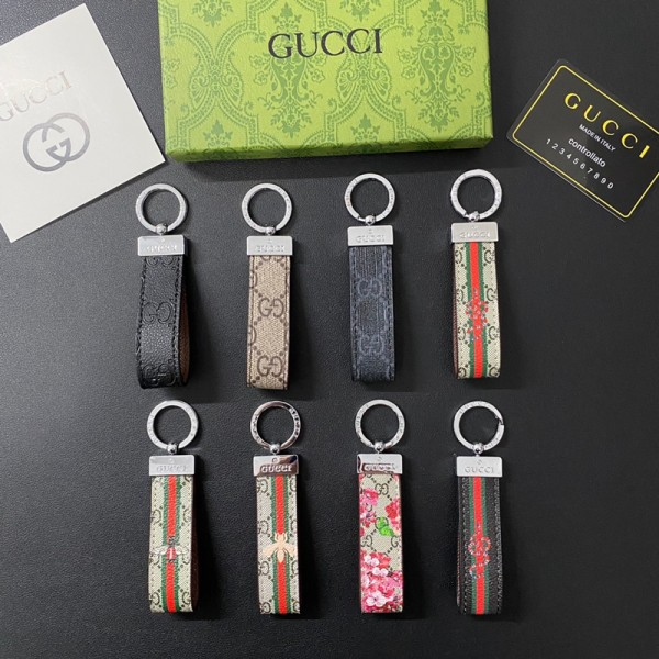 ブランドGUCCI グッチ キーホルダー キークリップ メンズ レディース ダブルG柄 ストラップ式 キーリング 車鍵 バッグチャーム 高級感 プレゼント