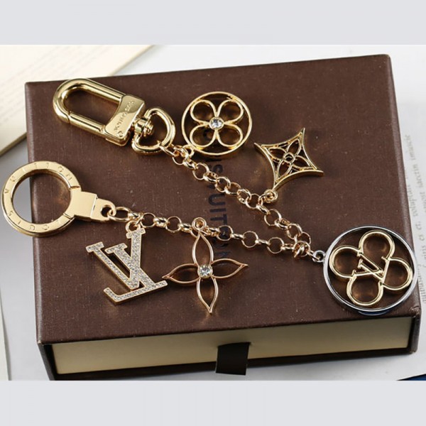 ルイヴィトンLV キーチャーム ブランドキーホルダー レディース ゴールドキーリング モノグラム チャーム バッグチャーム 高級感 キーチェーン