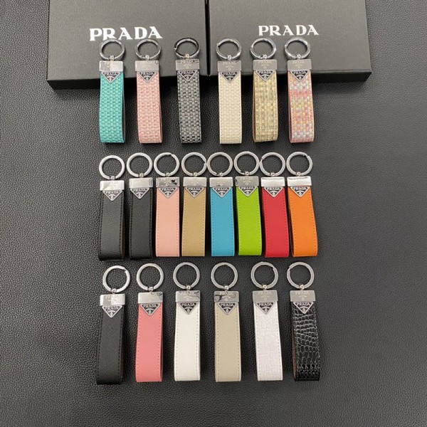 プラダ キーホルダ キーリング 革製 PRADA キーホルダー トライアングルロゴ レザー メタルフレーム ユニセックス 贈り物アクセサリー キーホルダ 人気 カー用品 ファション