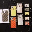 Gucci/グッチトランク型iphone12/12 pro maxケースiphone 12 mini /iphone 12 pro/iphone 12 pro max レディース ファッション 蜂柄 通販 新作 人気 かわいい おしゃれ トレンド ストラップ付き 大人 シンプル ブランド iPhoneケース iPhoneケース スマホケース アイフォンカバー スクエア トランクデザイン