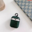 カラビナ付き Gucci airpods 4/3/ro1/2ケース 人気 ブランド  高級 韓国 芸能人 グッチエアーポッズ プロ1/2ケース型押し かわいい ペア おしゃれ 革 高級 大人 頑丈 メンズ レデイーズ 送料無料 激安