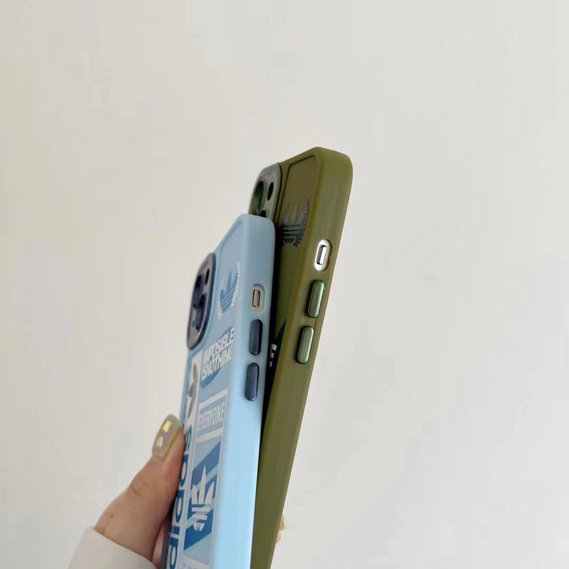 アディダスiphone13pro/13promaxケース高級感のある