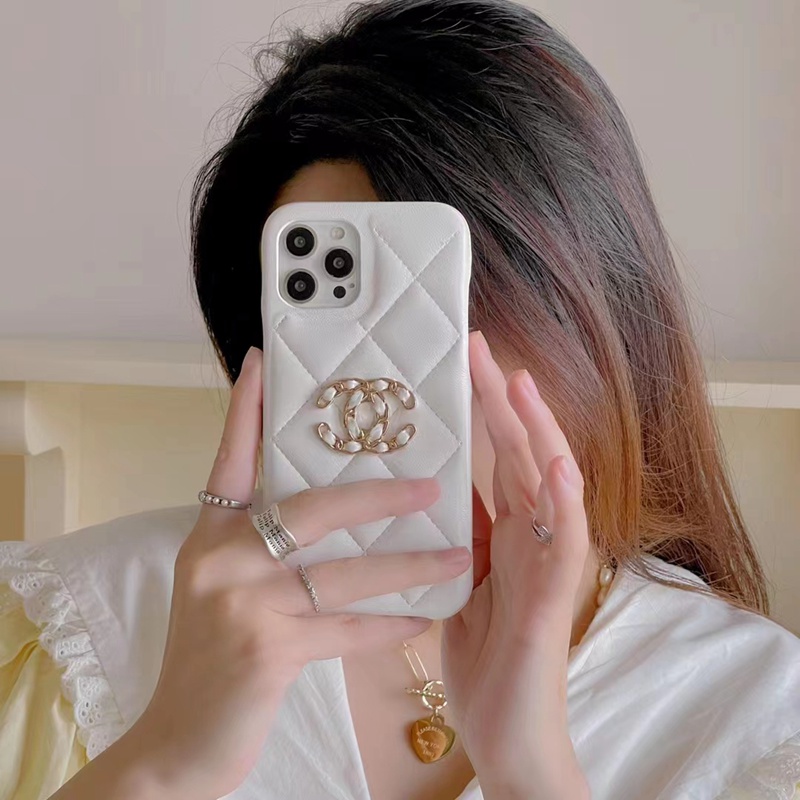 ハイブランドChanel アイフォン14ケースシャネル レディースiphone 14plus/14pro maxケース