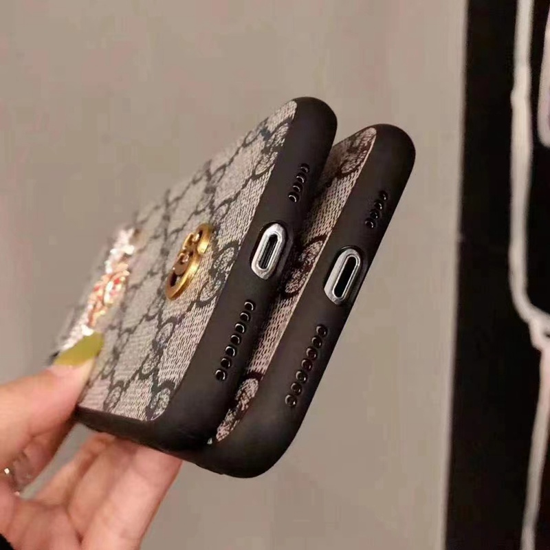 グッチiphone14/14+/14pro maxケース ミツバチ金具飾り