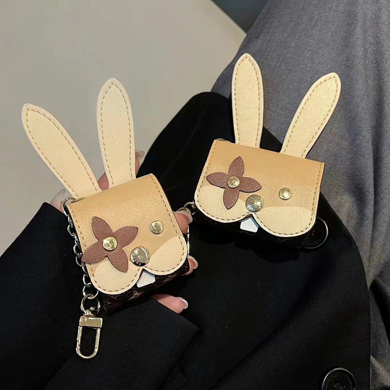 Louis  Vuitton うさぎ　AirPods ケース