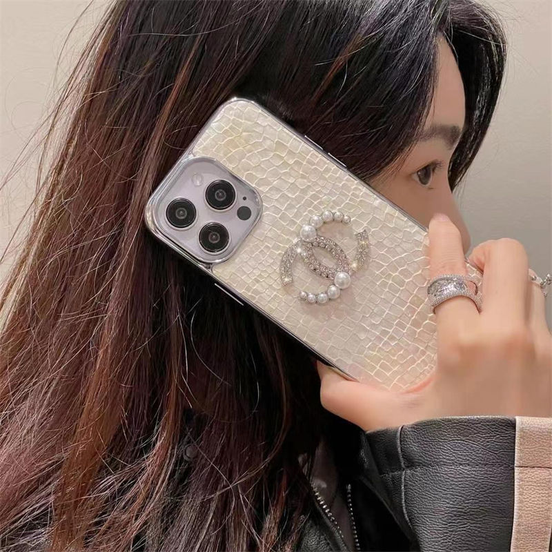 Chanel アイフォン16 15 14  16eケース