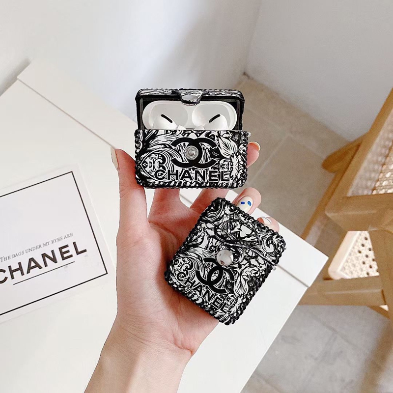 Chanel エアーポッズプロ3 3 4ケース