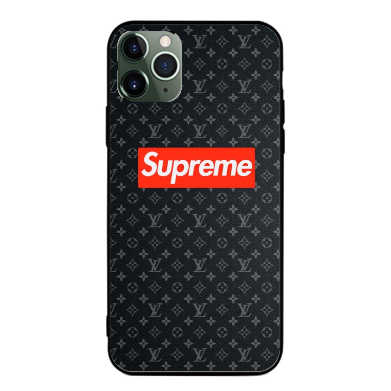 Supremeアイフォン18pro Air 17 15 16e 16pro max 17eカバー