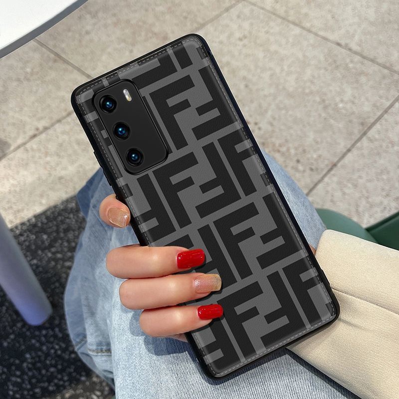 FENDIアイフォン14plus/14pro/14pro maxケースストラップ付き