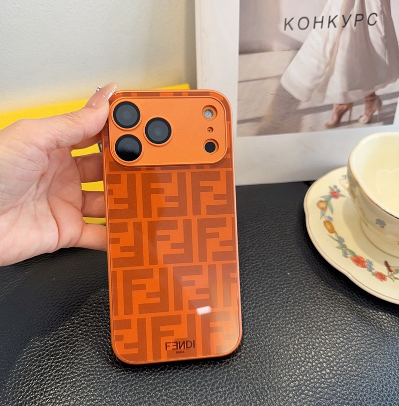 Fendiアイフォン17 pro 16e 15/14/13/ 12 pro maxケース