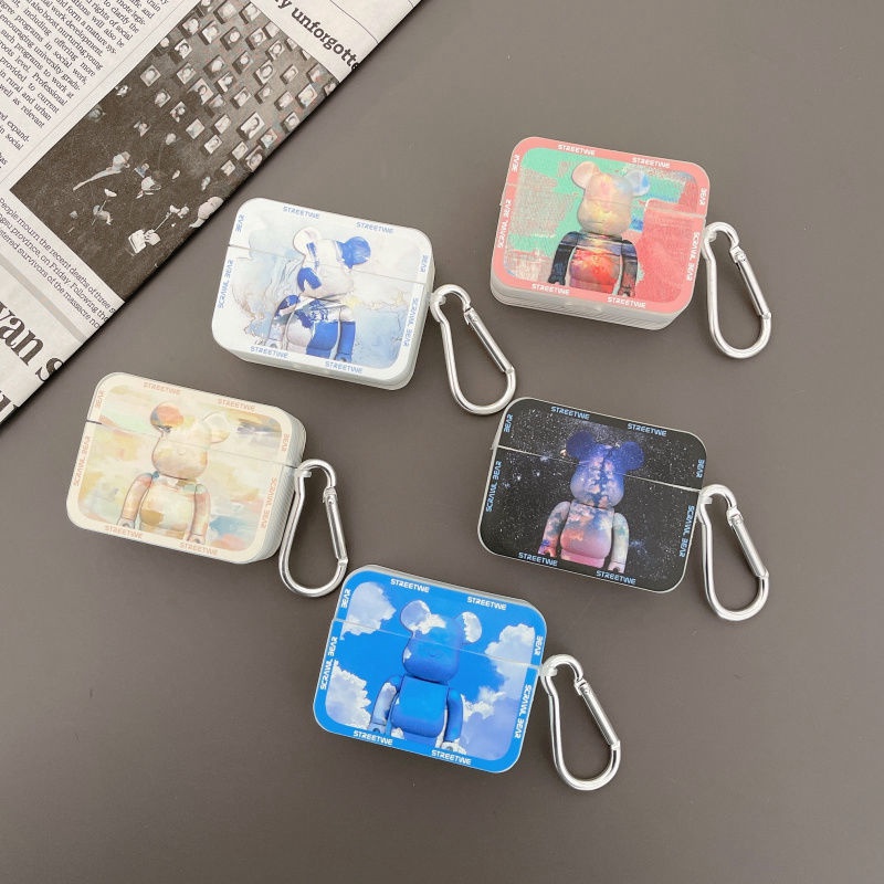 カウズairpods pro2カバーカラビナ付き便利