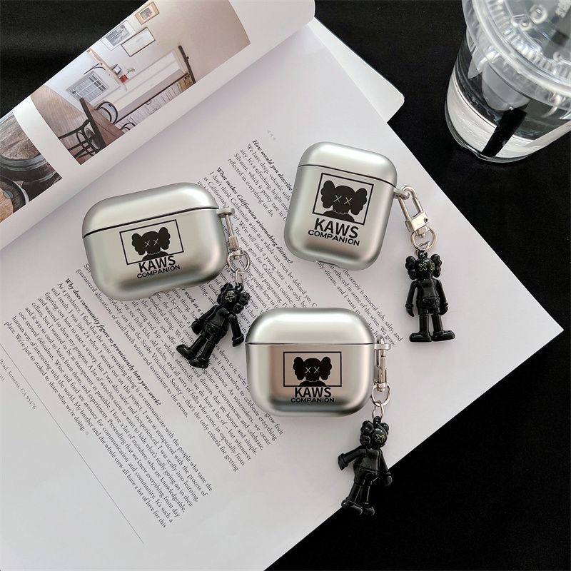 Kaws airpods 3 4 pro2ケースハイブランド
