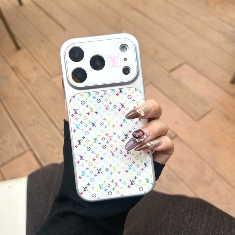 ルイヴィトンiphone 17/16pro/17e 15plusカバー