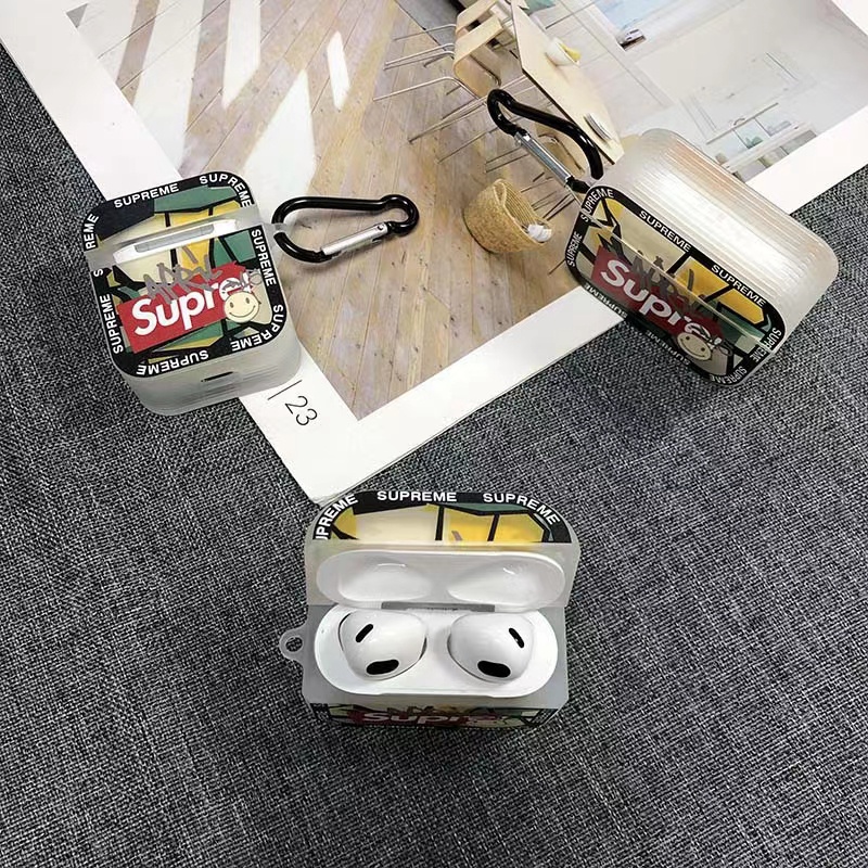 シュプリームairpods 3ケース カラビナ付き便利