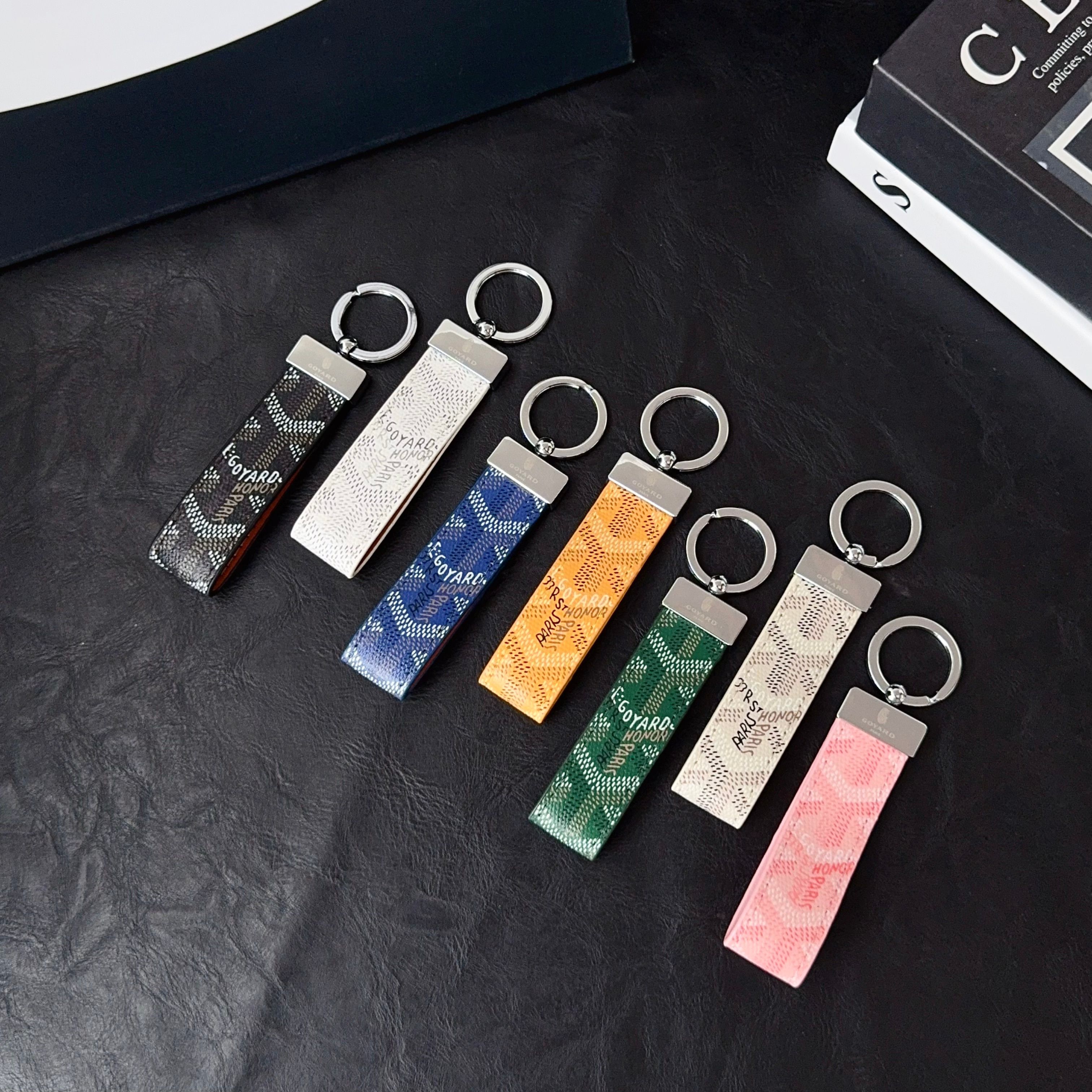 Goyardバッグチャームレディース